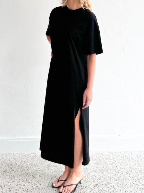 Fria Tshirt Maxi Dress- Black