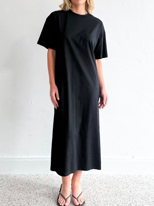 Fria Tshirt Maxi Dress- Black