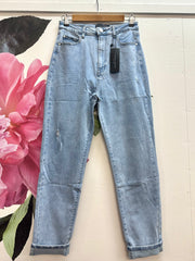 Country Denim Stretch Mom Jeans